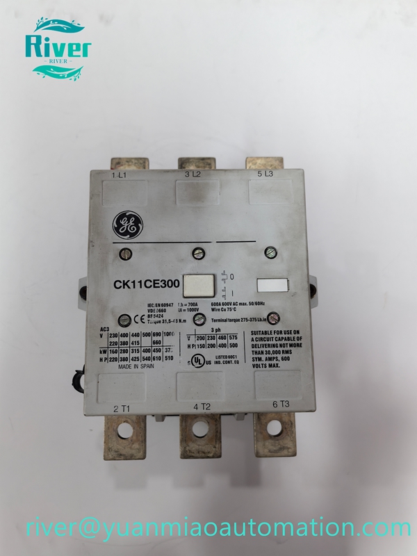 GE CK11CE300 3 Pole AC Contactor